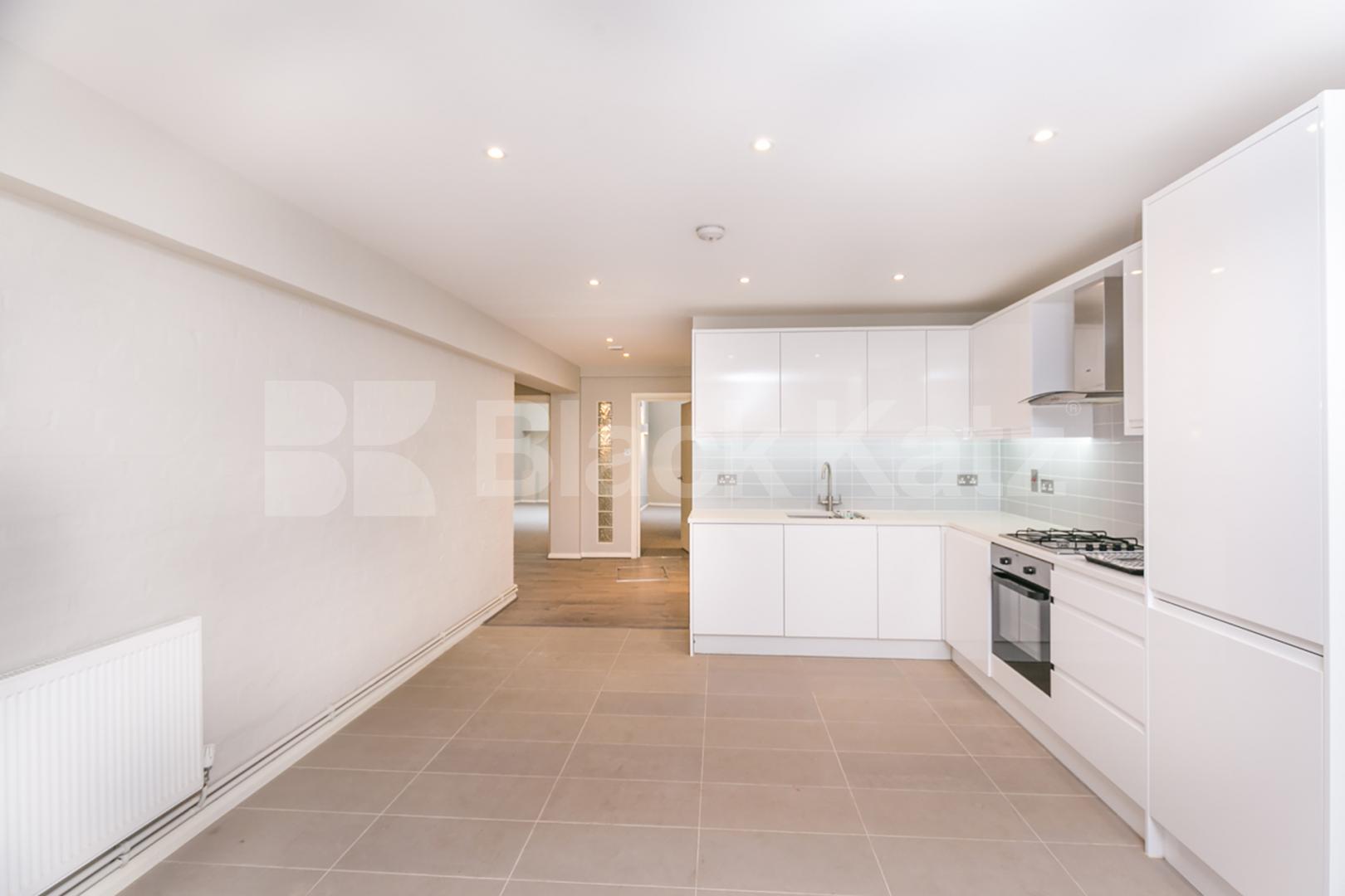 Stunning three bedroom warehouse apartment offering loft style features  Eagle House - Eagle Wharf Road, Old Street - Shoreditch Park